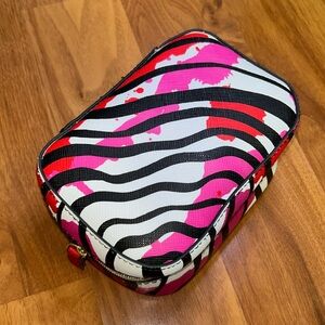 Estée Lauder x Quentin Jones Makeup Bag